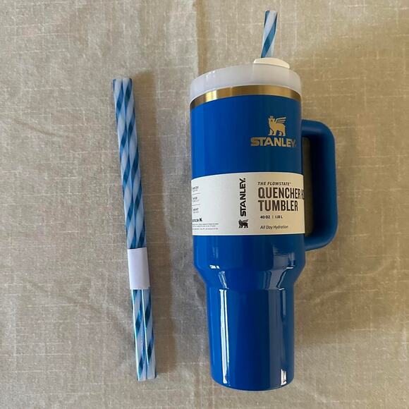 Stanley Arctic Twist Flowstate 40 oz Tumbler - Picture 4 of 5